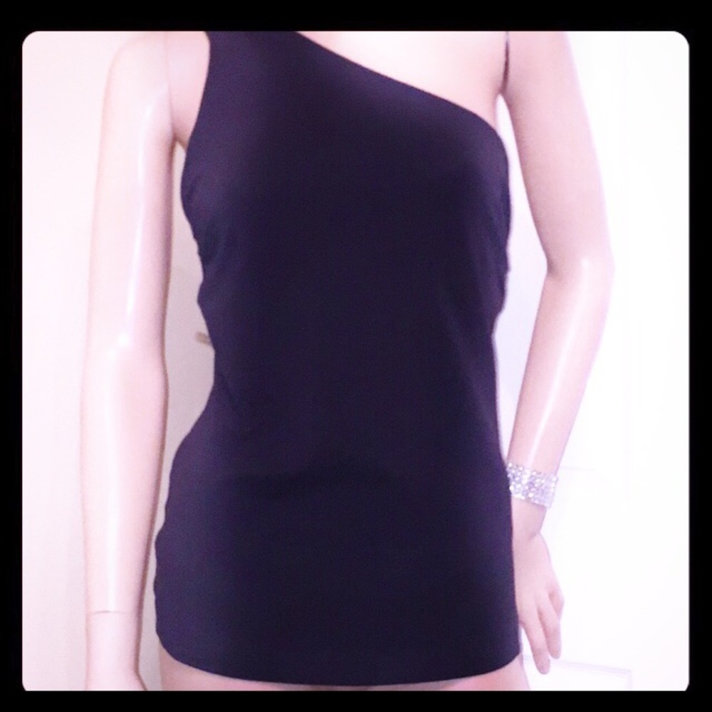 Patagonia black one shoulder LARGE tank top E-26